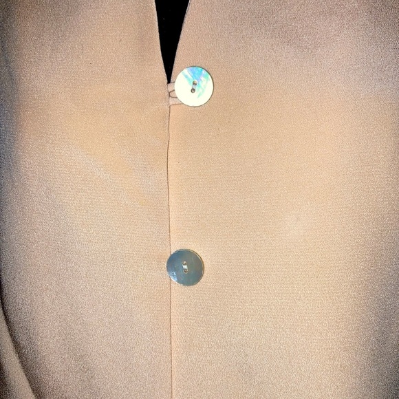 100% Silk 100% Acetate Lining 3 button loop cloth closure - Picture 2 of 2